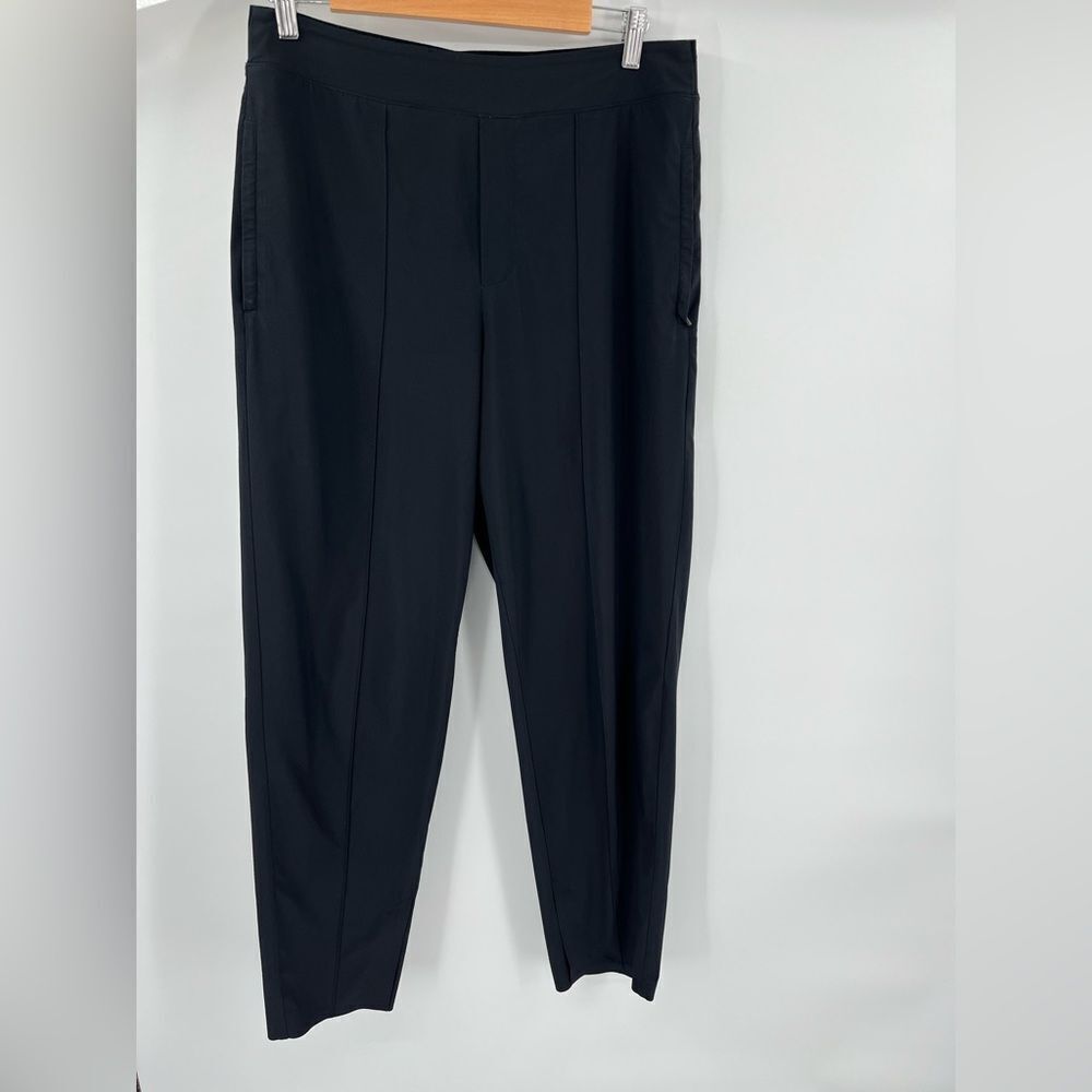 Athleta women’s Vienna slim black pleated high rise pant split hem Sz 10